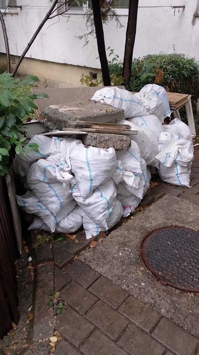 Curățenie la blocuri,case și spații comerciale –eliberare moloz ,moluz