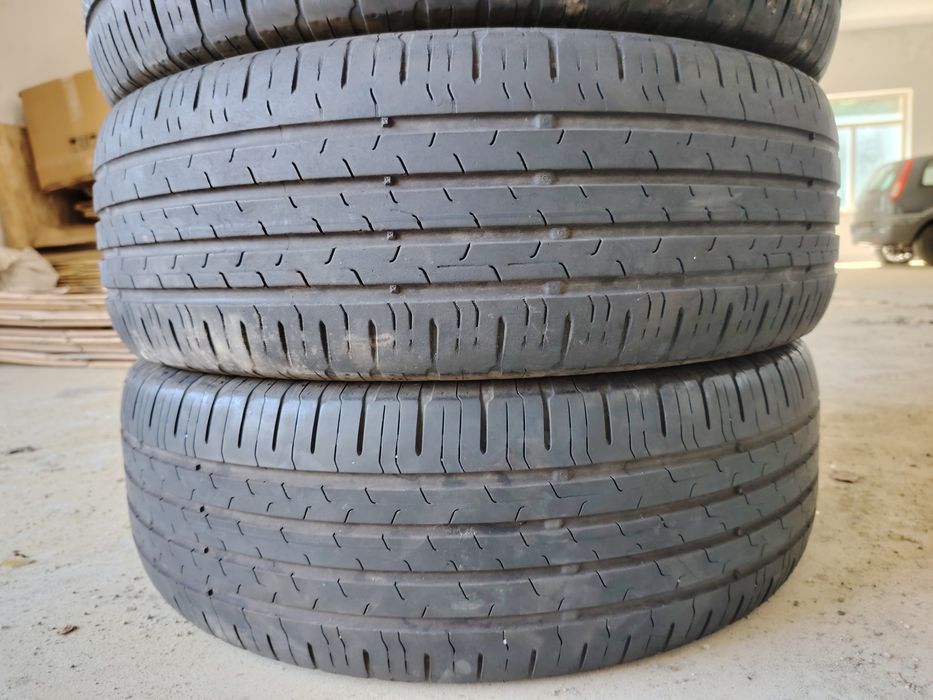 205 60 16 Continental 4buc 10/23