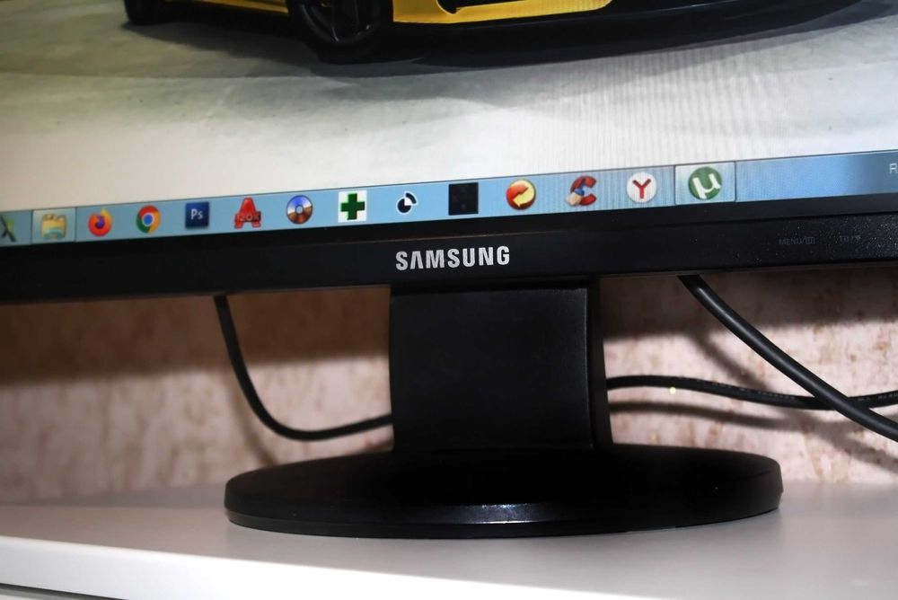 Монитор Samsung продам