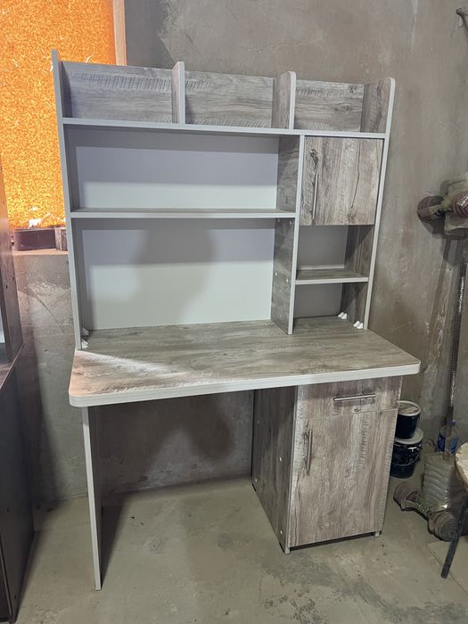 Stol pismeniy dars stoli