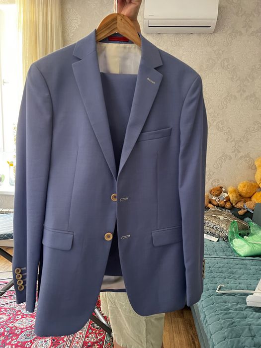 Костюм мужской производство Италия