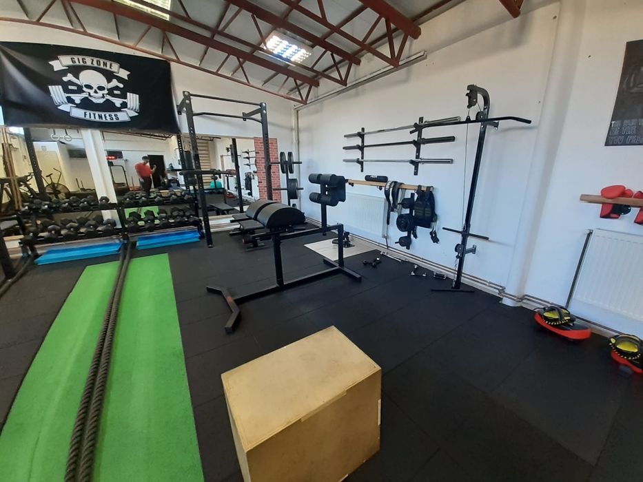 Aparat hyperextensie spate banca lombari , diferite aparate fitness