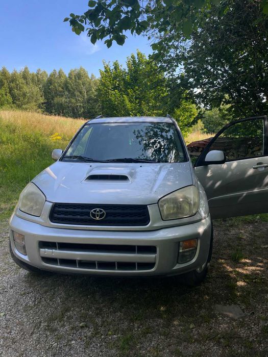 TOYOTA RAV4