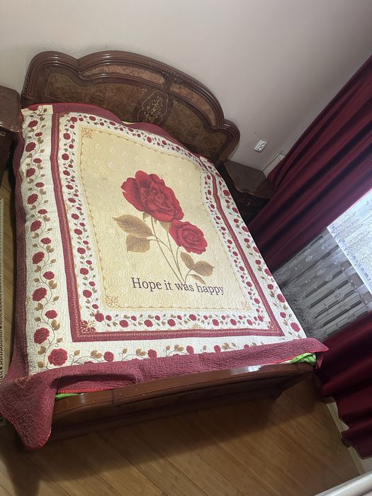 Продам спальный гарнитур