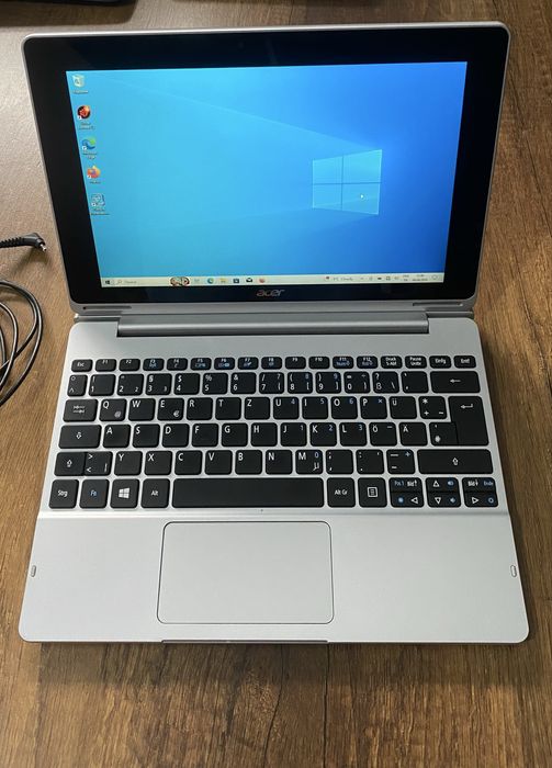 Acer планшет/ноутбук +тастатура TouchScreen