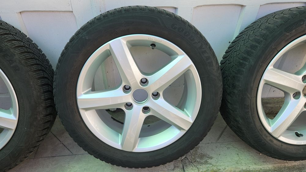 Jante aliaj VW Aspen Good Year 205/55 R16 originale VW + capacele VW