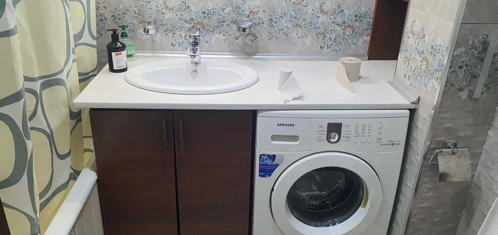 Ц 4, Ц4, Кашгар, Алайский 3/8/9 галерейка с ремонтом. 100 000 у.е.