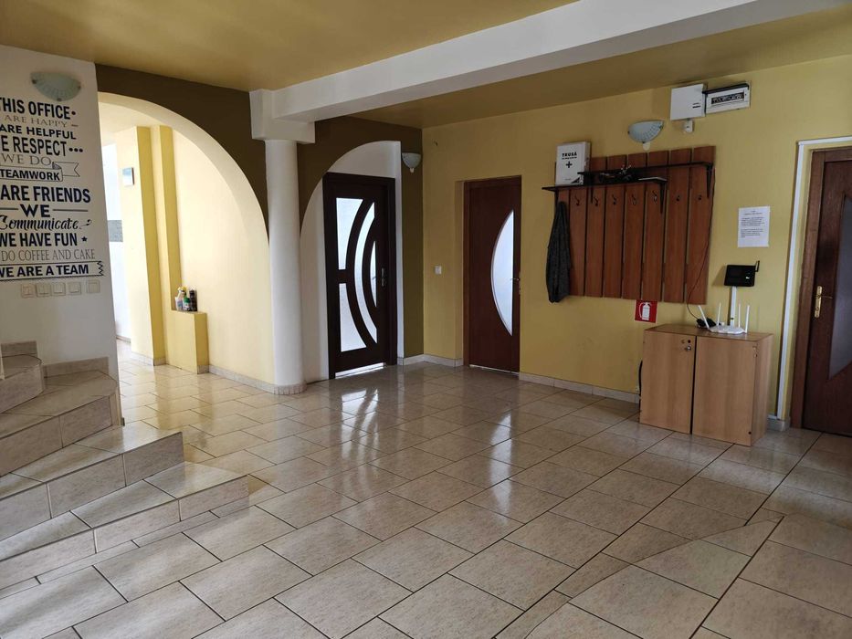 inchiriez casa mare in Tudor pretabila pentru firme, birouri etc.