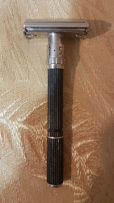 Продавам самобръсначка Gillette Super Adjustable 109