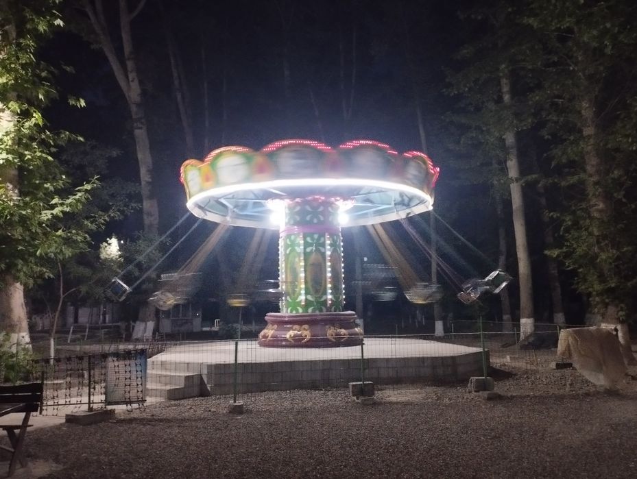 "Летающее стулья" "занжир"