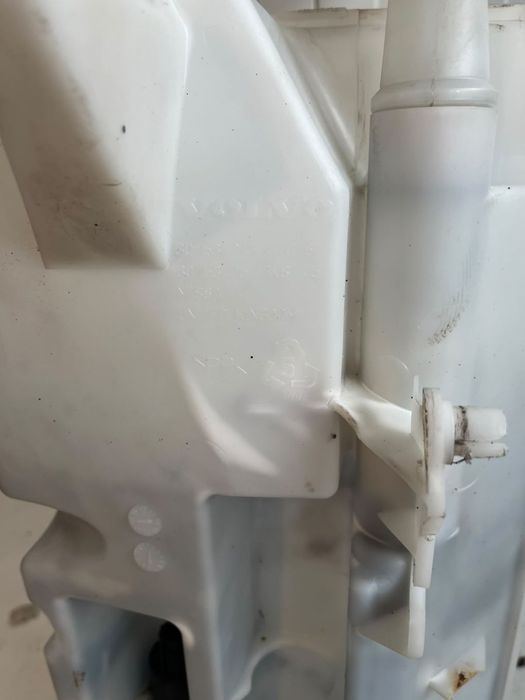 Vas spalator parbriz Volvo XC60 2010-2017 30753424 30753425