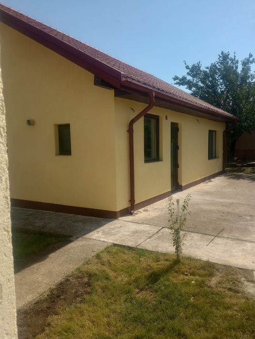 Casa cu teren 1000mp, proaspta renovata, Letcani, Iasi