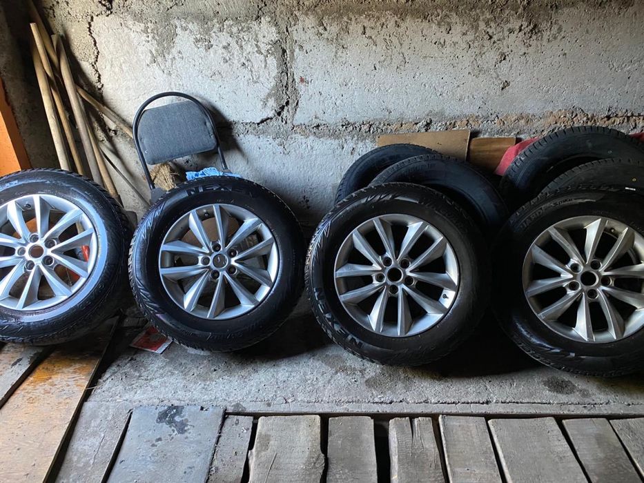 Зимны шини шипами комплект с дисками