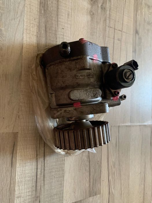 Vand pompa de inalta suzuki liana 1.4ddis