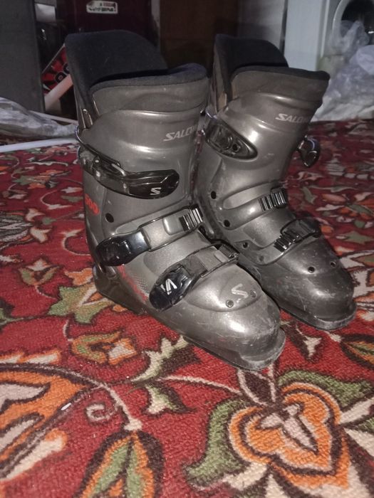 Продам горные лыжи