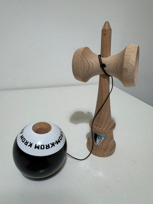 Kendama Krom Pop - Base Cup Hole + Cupe Mari (NEW)