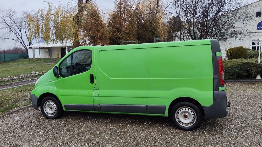 Renault Trafic  2010
