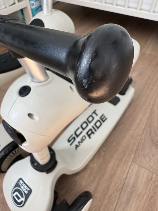 Trotineta Scoot and Ride