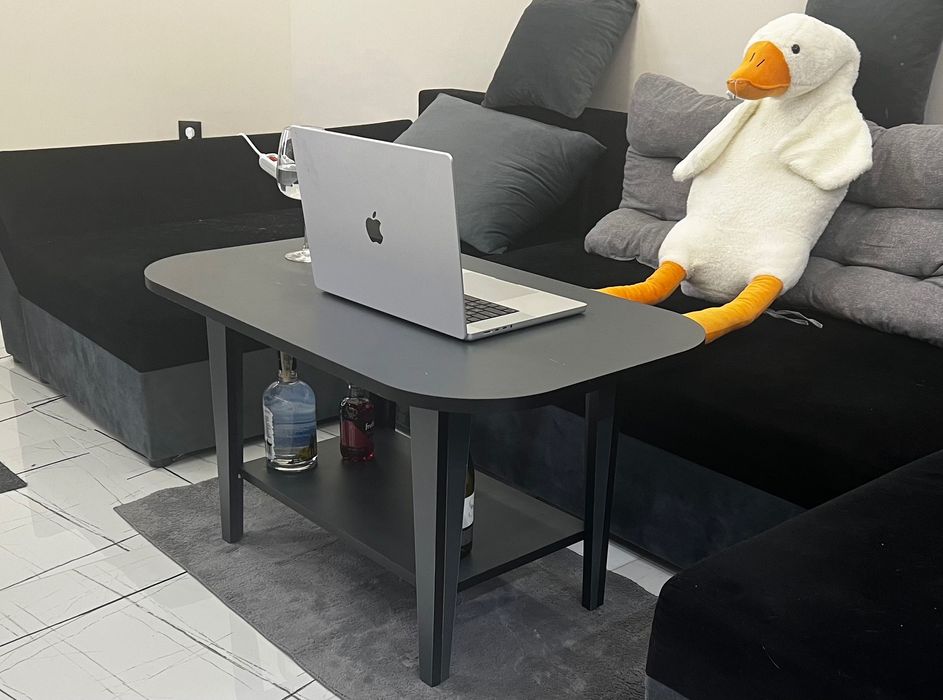 Универсална масичка за хол/трапезария – практична и удобна