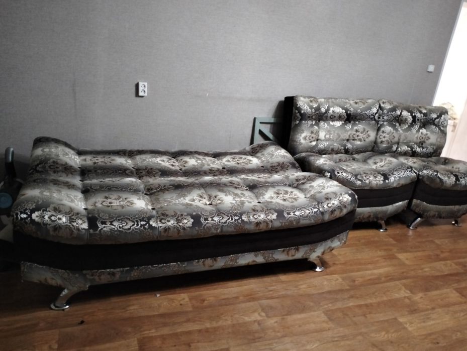 Продам Диван 2 кресло 130000
