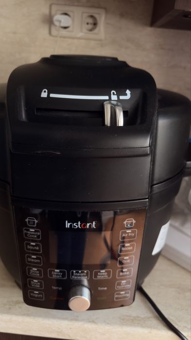 Комбиниран мултикукър Instant Pot - Duo Crisp Ultimate Lid, 6.2 l, черен в гаранция да юли 2027