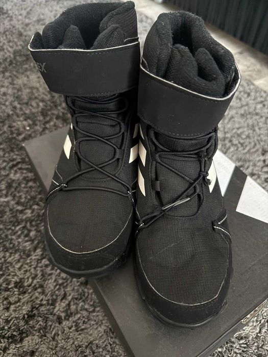 Ghete iarna ADIDAS marimea 38