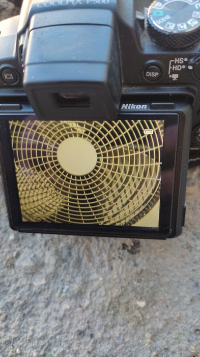 Nikon Coolpix P500