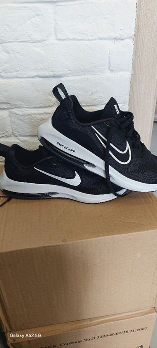 Маратонки NIKE като нови