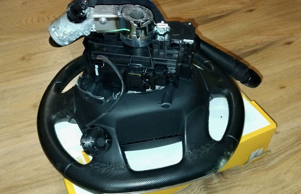 Мултифункционален волан с аербег airbag и лентов кабел + лост за мигач