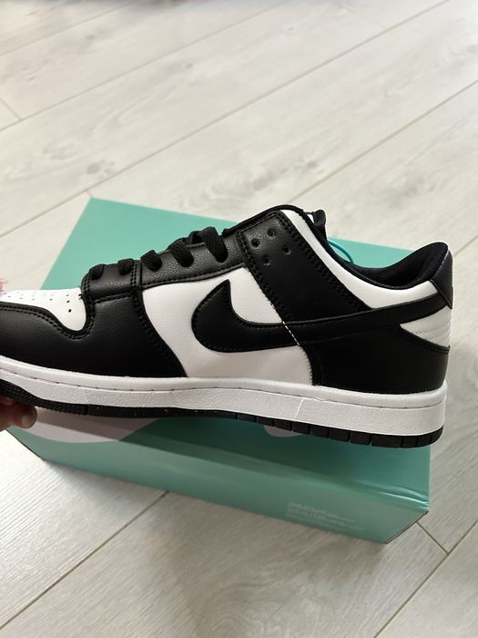 Продам кроссовки Nike