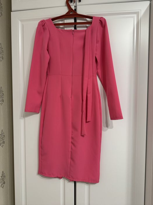 Продам платье пурпурное