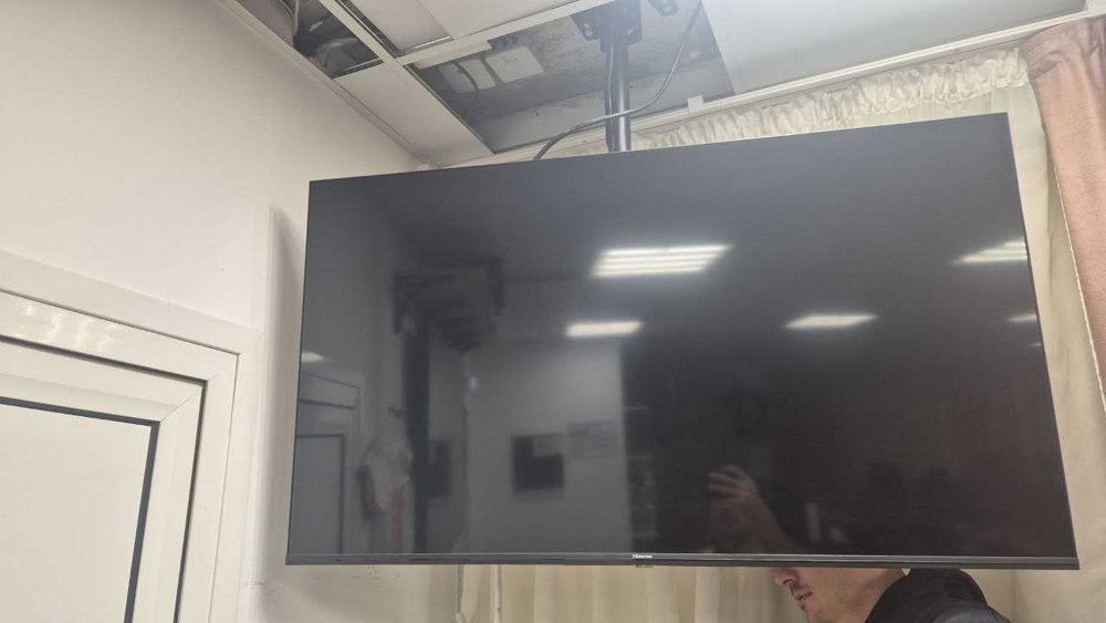 Телевизори 50 инча