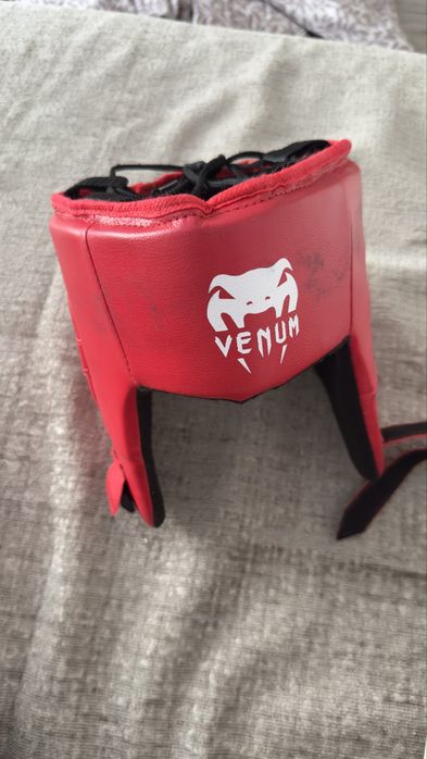 Продам шлем боксерский
