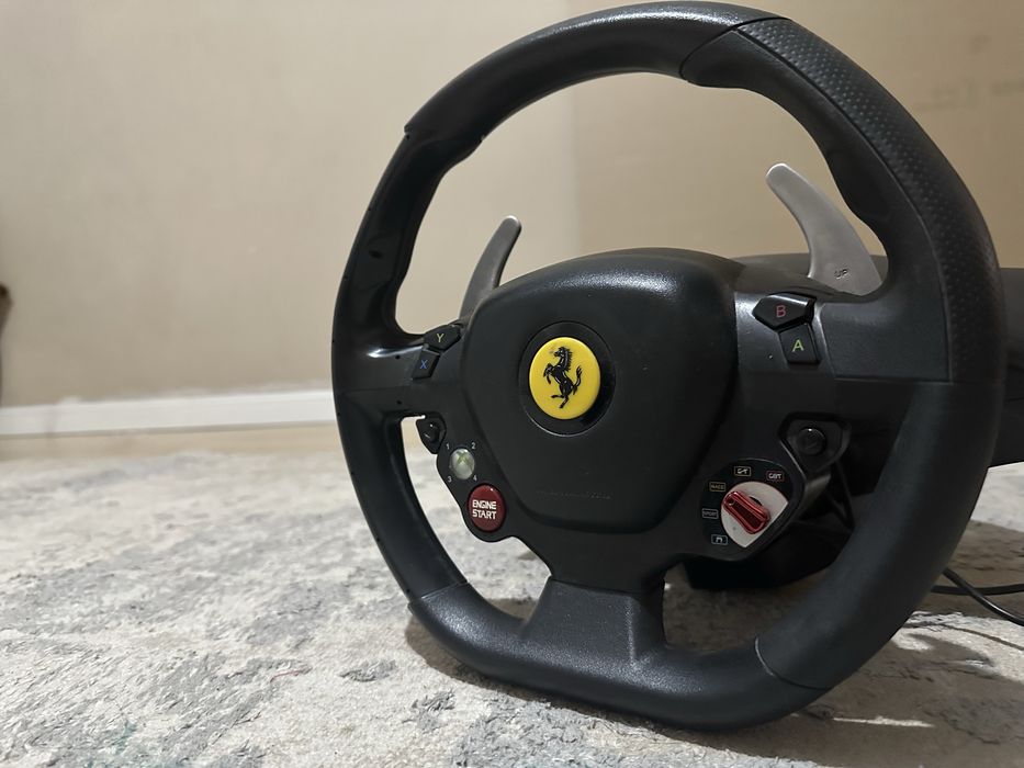 Xbox 360 S + 2 джойстика + руль и педали