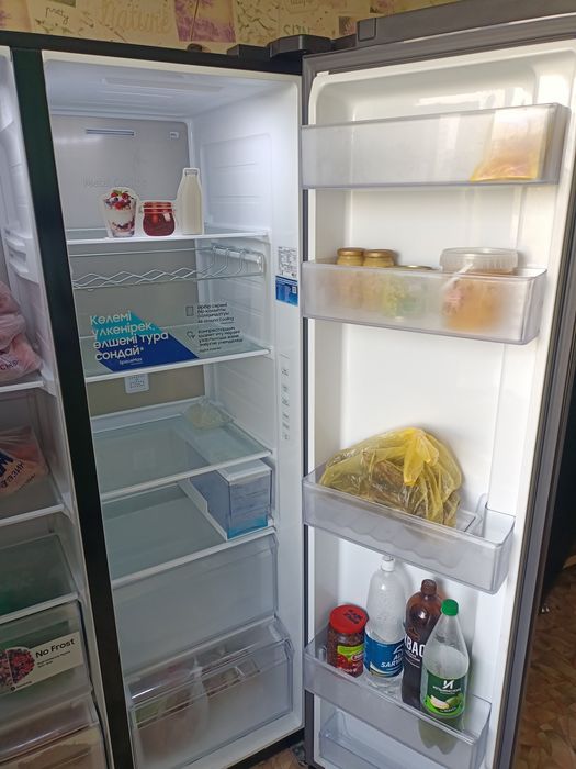 Холодильник двухкамерный
