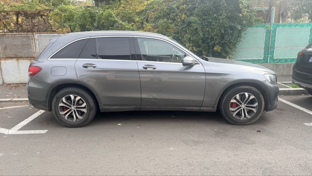 Mercedes GLC 220D cu istoric la reprezentata