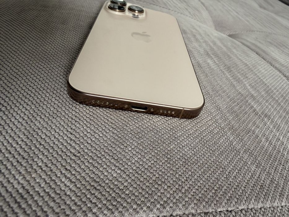 Iphone 16pro max + гаранция 10.10.26