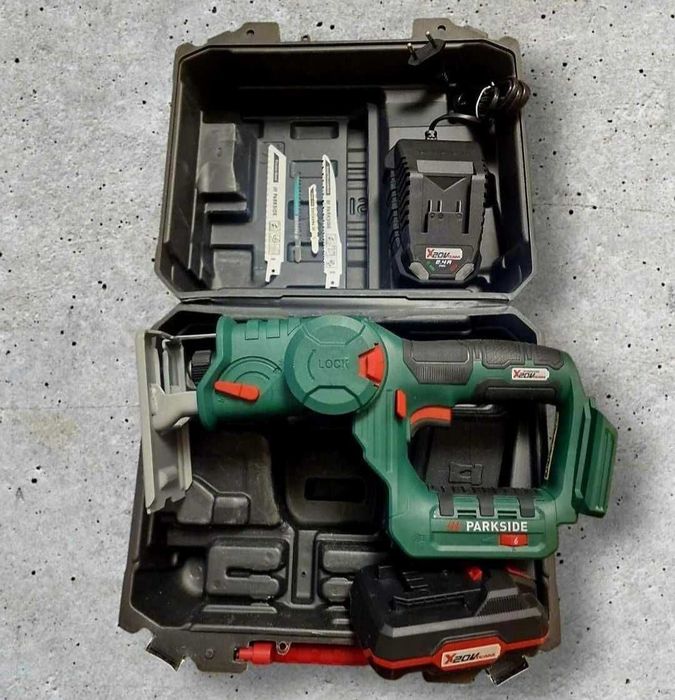 Ferastrau sabie/ pendular cu acumulator si incarcator PARKSIDE