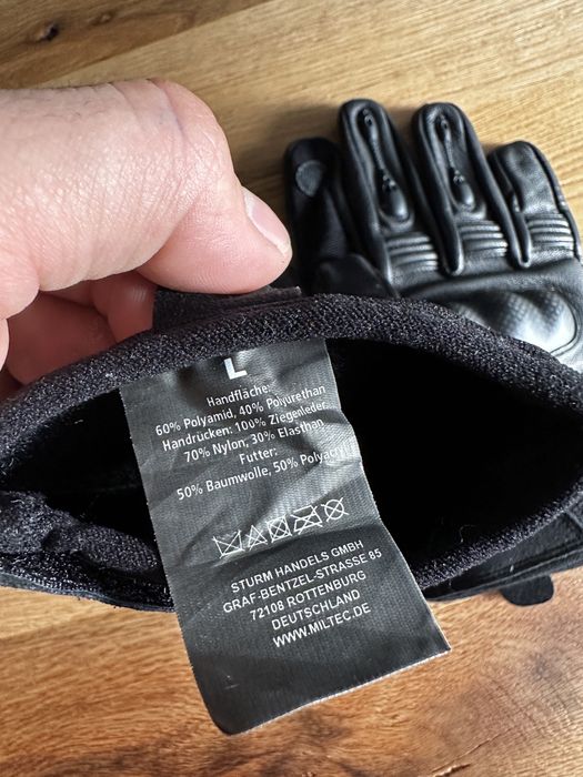 2 modele de Mănuși moto, piele sau combinat piele-textil, M și L, noi