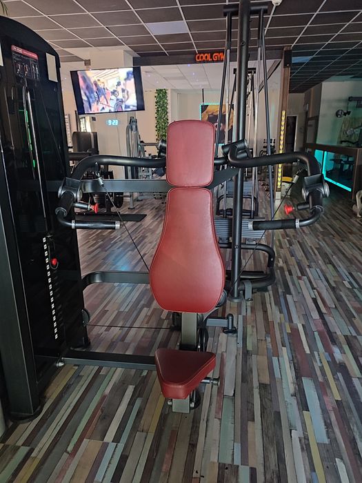 Aparat profesional Shoulder Press / aparat umeri