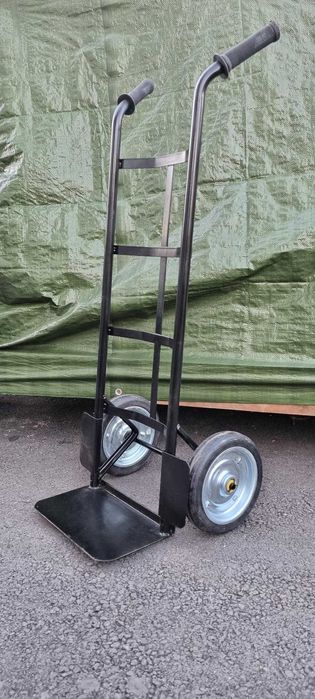 Ръчна транспортна количка с бандажни колела