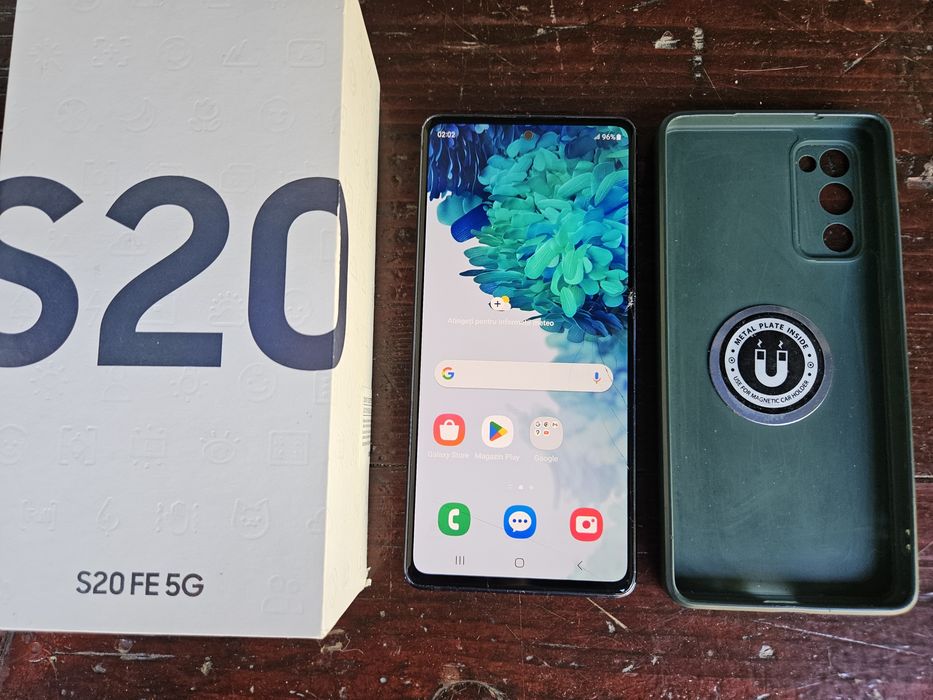 Samsung S20FE5g, functional stare buna ecran fisurat