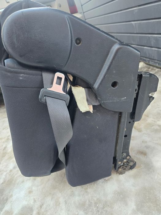 Сиденья Авенсис Версо