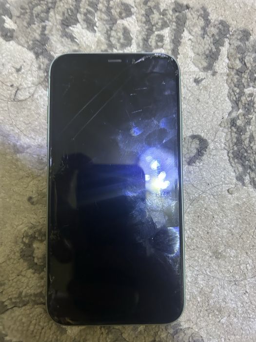 айфон 11 128гб 80акб