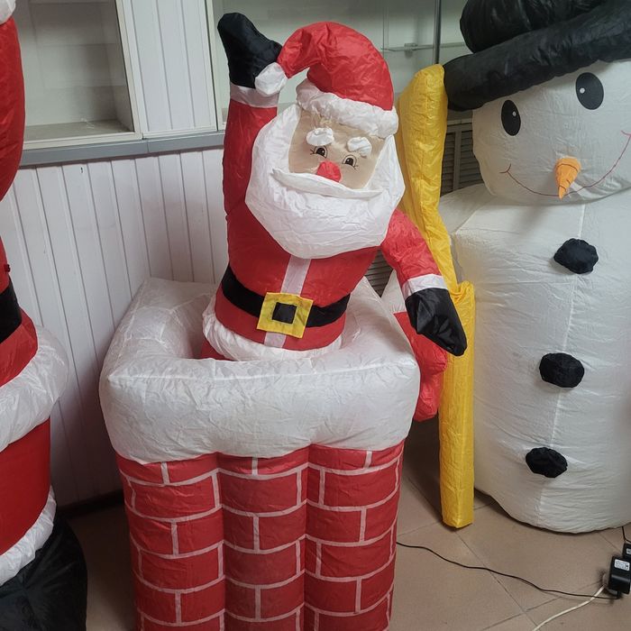 Надувные фигуры Деда Мороза