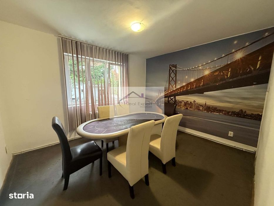 Apartament 4 camere-Piata Cipariu pentru birou sau locuit