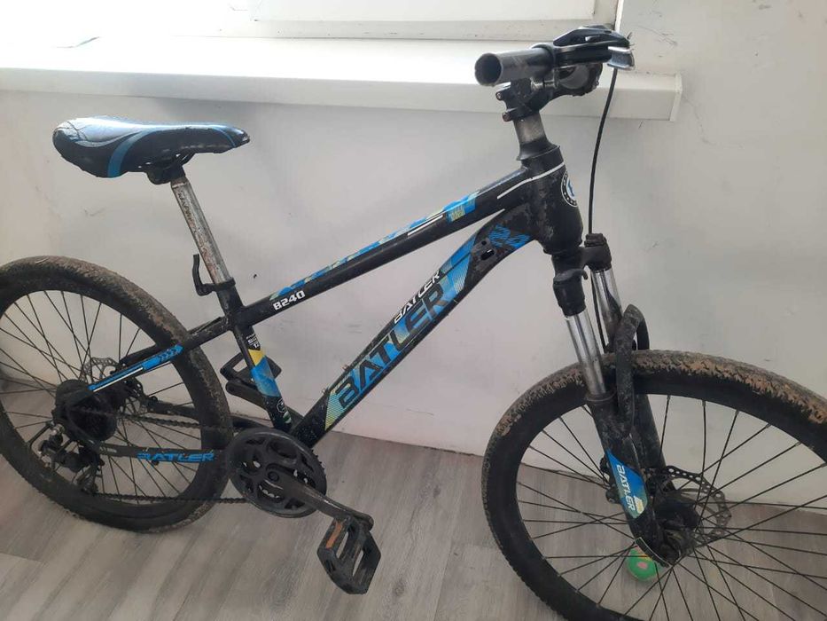 Продаю велосипед  б/у срочно