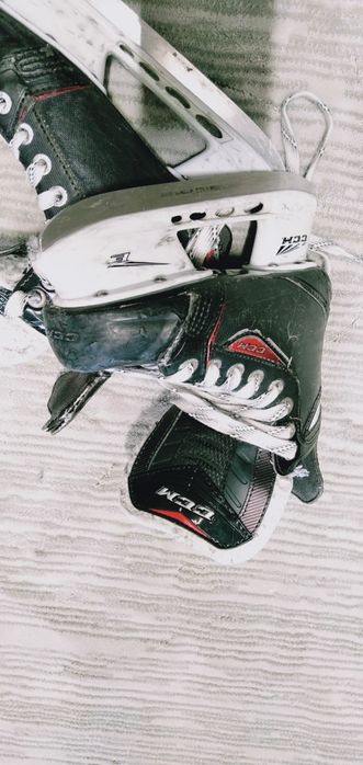 Коньки хоккейные детские ССМ