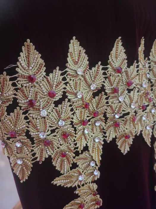 Kelinchaklar uchun yangicha fasonda kuylak