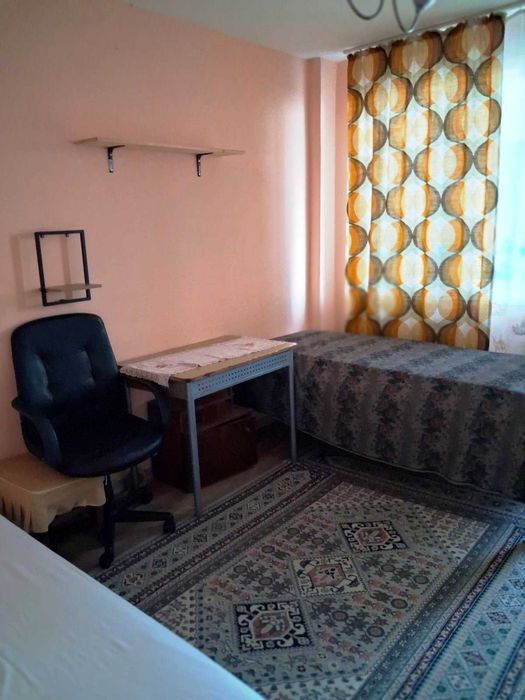 Дава се под наем Тристаен апартамент в Русе, Център - 89 кв.м за 331.5 € - Снимка #2
